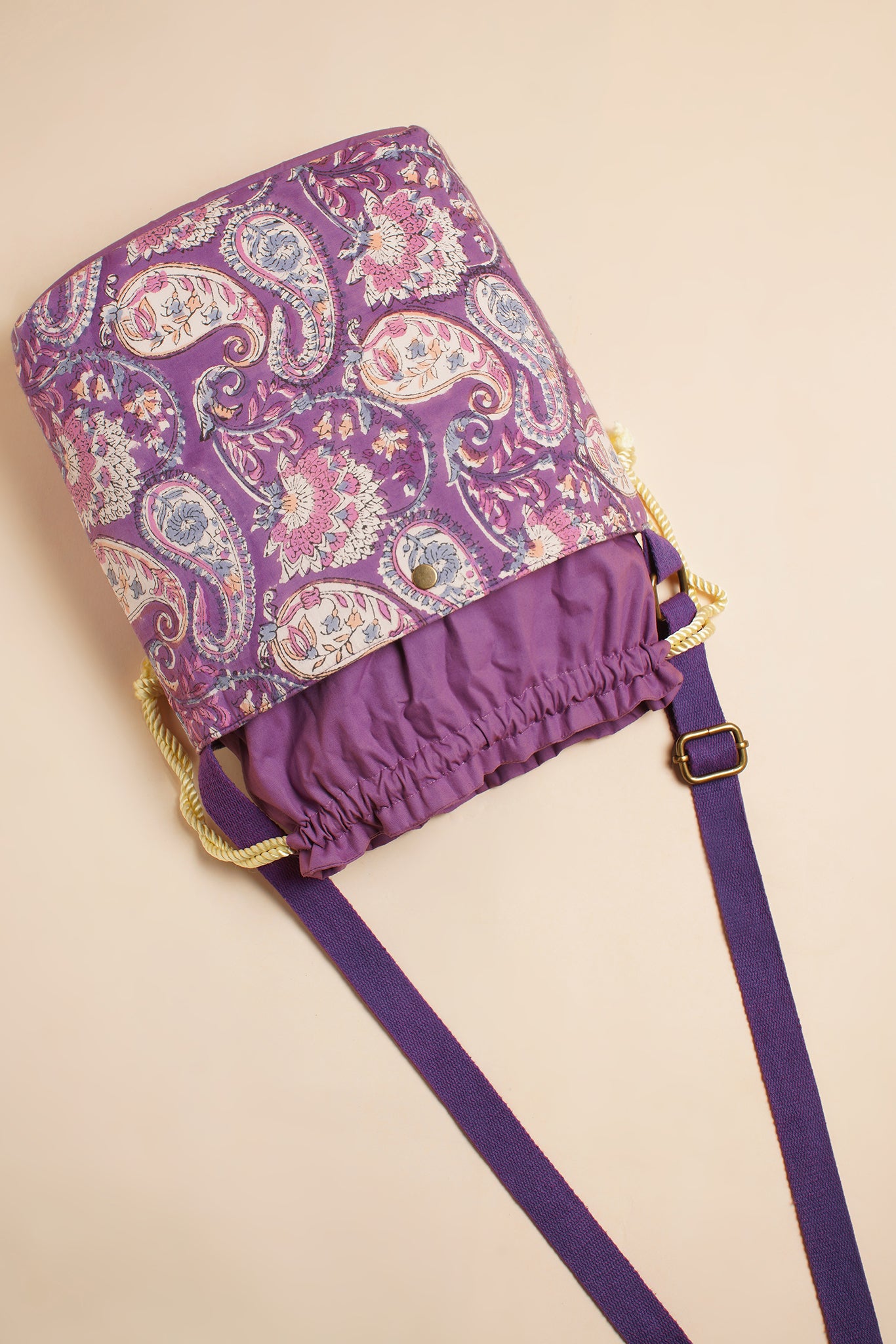 Twist & Tulip Sling Bag