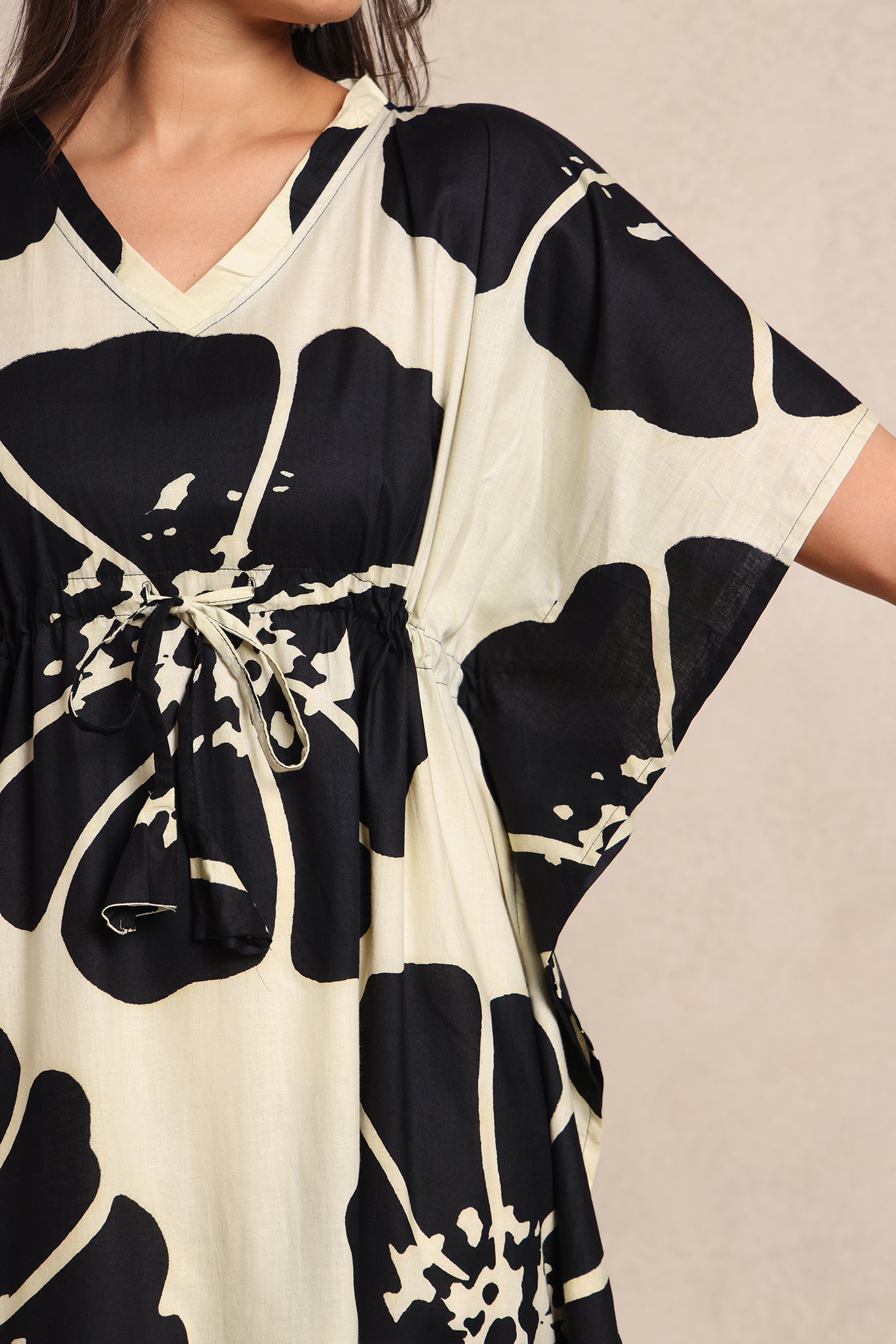 Ivory Noir Kaftan