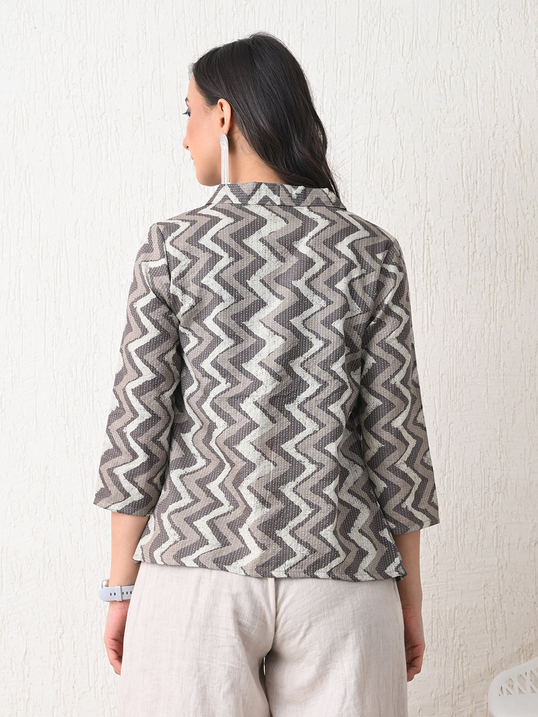 Monarch Muse Shrug