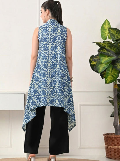 Summer Waterfall Shrug