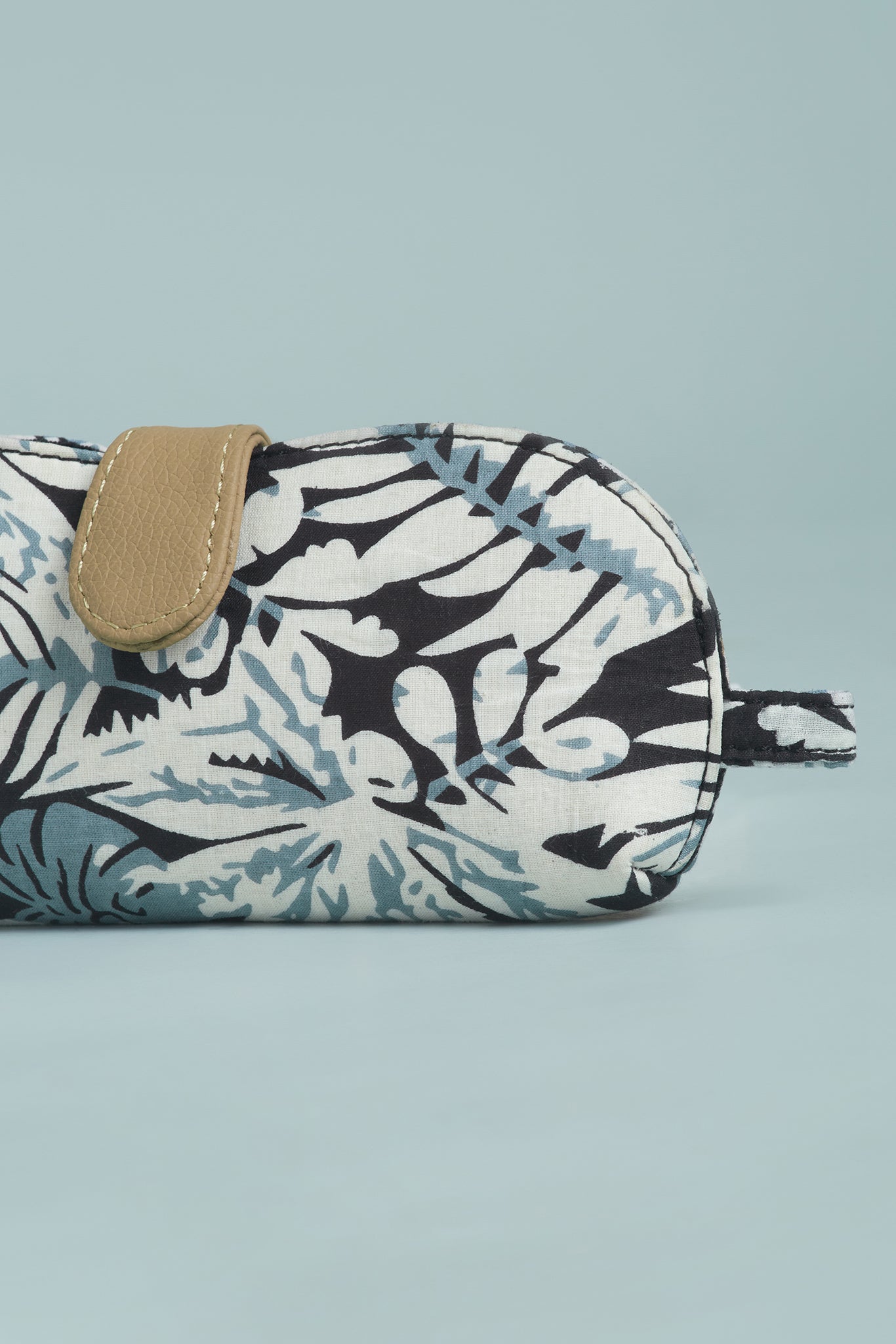 Monochrome Palm Goggles Case