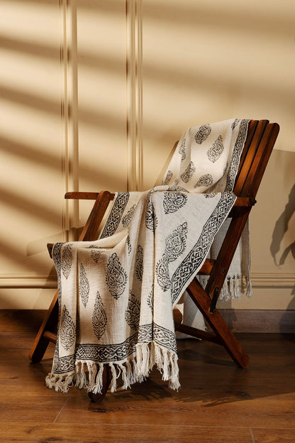 Black Motif Cotton Throw