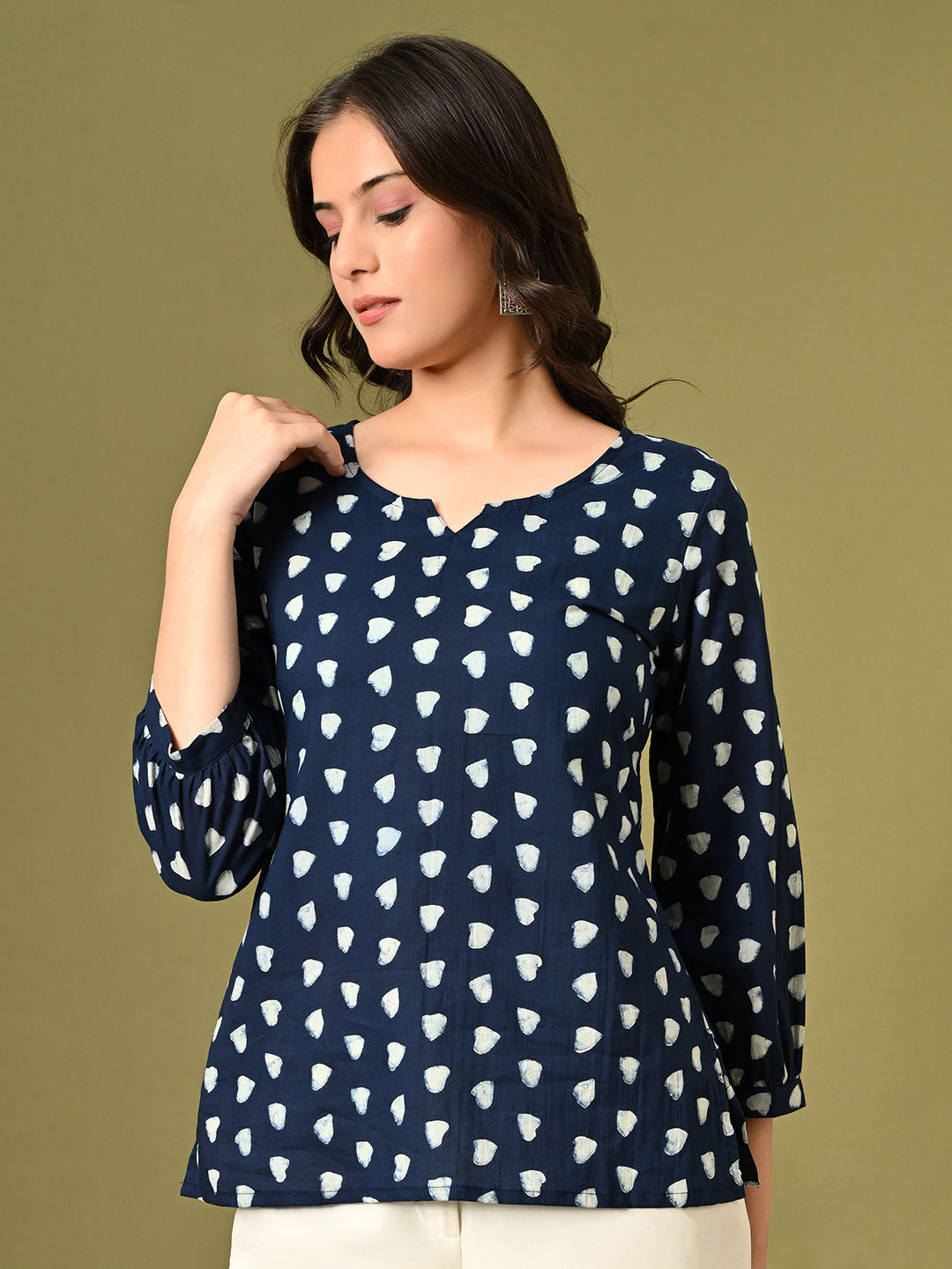 Blooming Heart Pocket Top