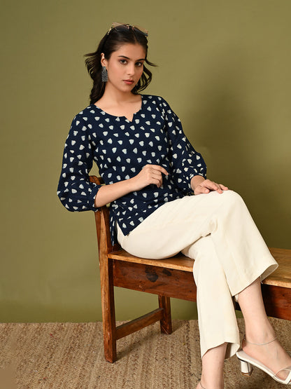 Blooming Heart Pocket Top